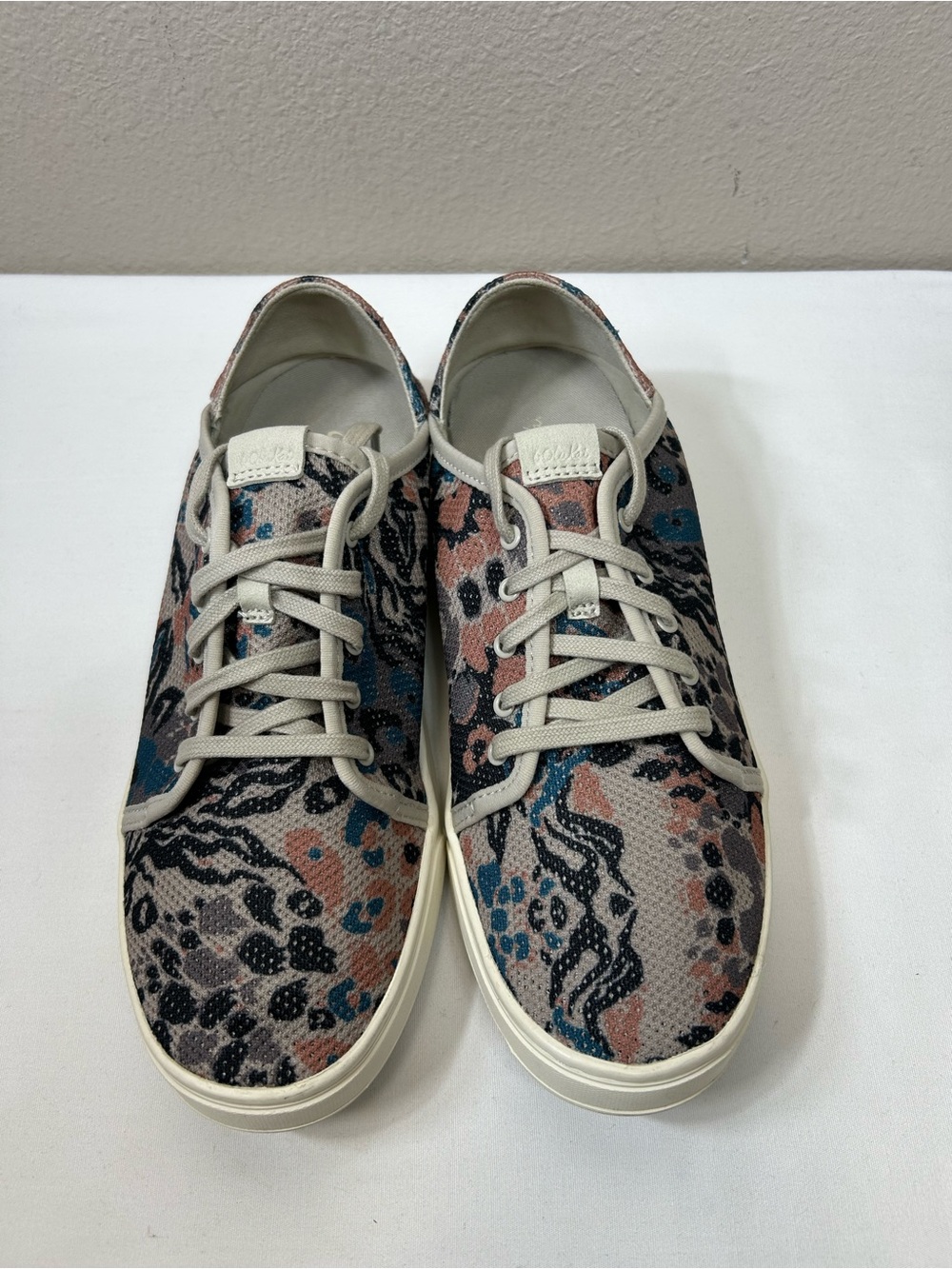 OLUKAI Pehuea Li Lace-Up Animal Print Drop-in Heel Breathable Mesh Sneakers 9.5 - Picture 4 of 13